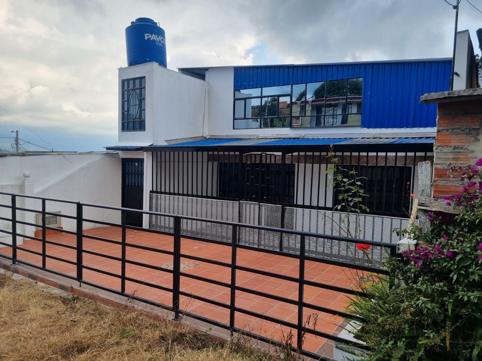 Casa en venta Cundinamarca Silvania Urbanizacion El Tambo 240 m2 Habitaciones 4 Baños 2 Garajes 2 Precio $270000000
