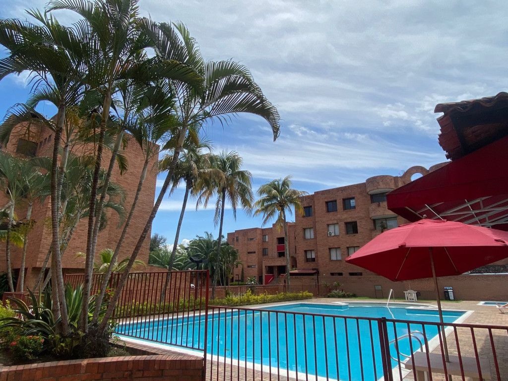 Apartamento en venta Valle Del Cauca Cali El Ingenio 130 m2 Habitaciones 4 Baños 3 Garajes 2 Precio $590000000