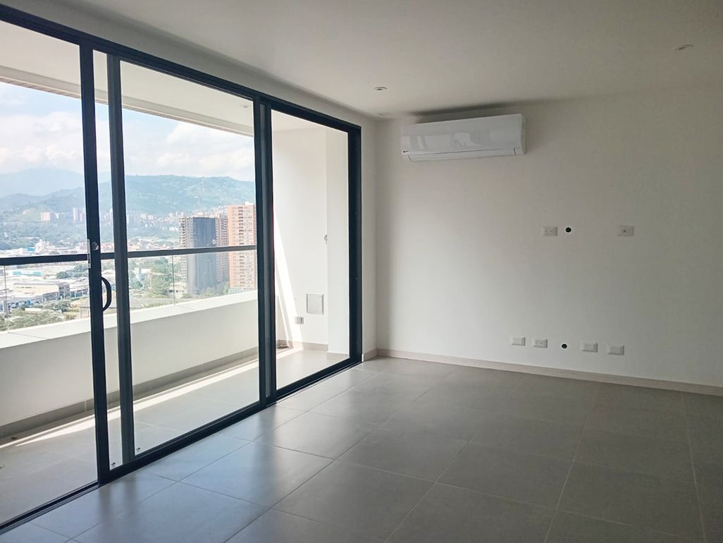 Apartamento en arriendo Antioquia Medellín Castropol 86 m2 Habitaciones 2 Baños 3 Garajes 2 Precio $4500000