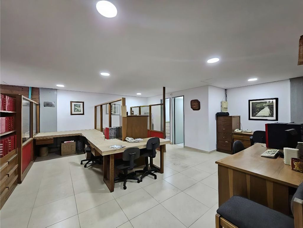 Oficina en venta Antioquia Medellín Nueva Villa De Aburra 143 m2 Habitaciones 0 Baños 2 Garajes 0 Precio $670000000