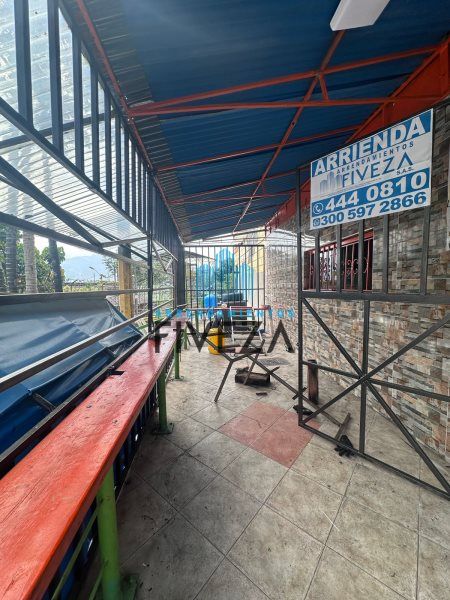 Local en arriendo Antioquia Itagüí Terranova 30 m2 Habitaciones 0 Baños 1 Garajes 0 Precio $1230000