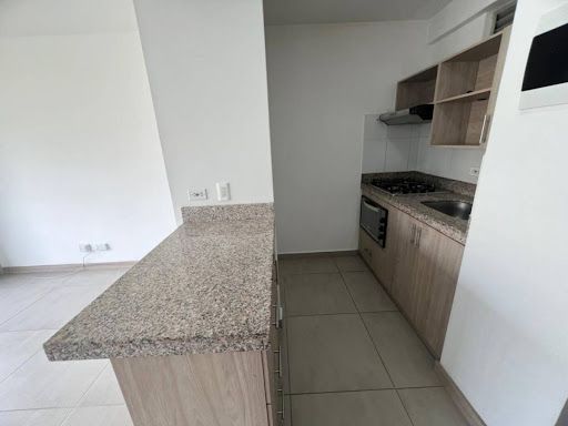 Apartamento en arriendo Antioquia Medellín Santa Rosa De Lima 70 m2 Habitaciones 3 Baños 2 Garajes 1 Precio $2800000