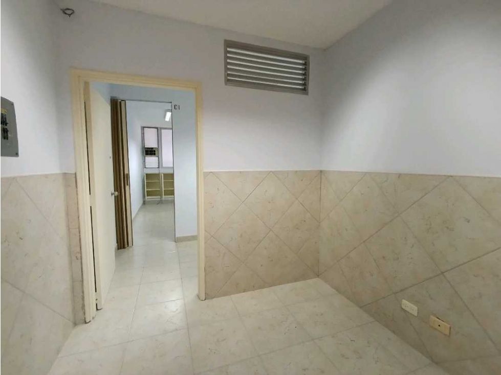 Bodega en arriendo Antioquia Medellín Las Mercedes 34 m2 Habitaciones 0 Baños 1 Garajes 0 Precio $2200000