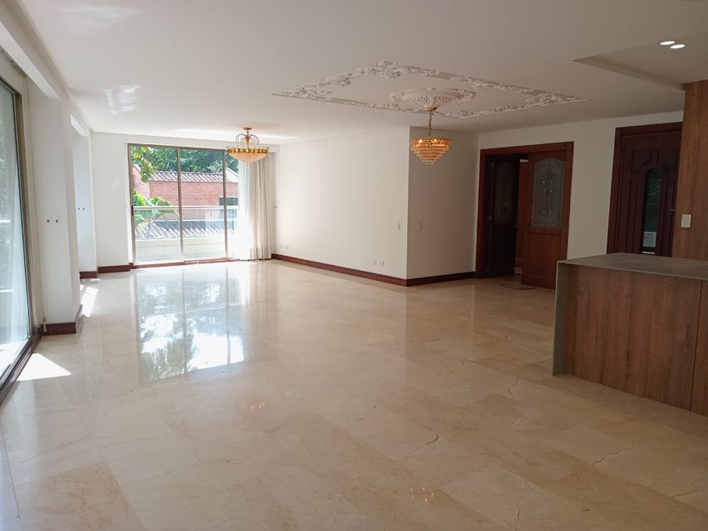 Apartamento en venta Antioquia Medellín El Poblado 277 m2 Habitaciones 4 Baños 5 Garajes 2 Precio $2330000000