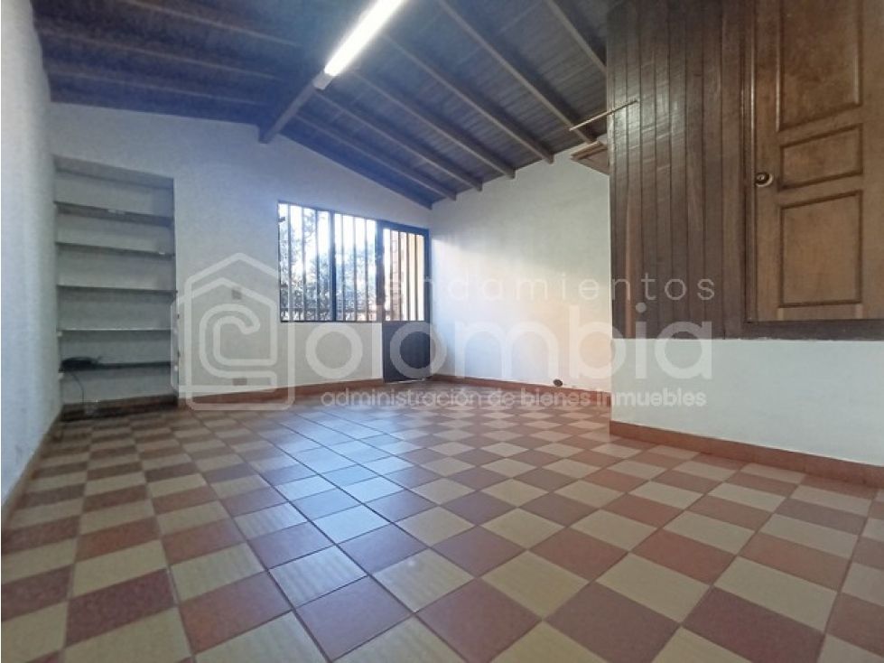Casa en arriendo Antioquia Envigado Zona Centro 150 m2 Habitaciones 2 Baños 4 Garajes 0 Precio $5000000