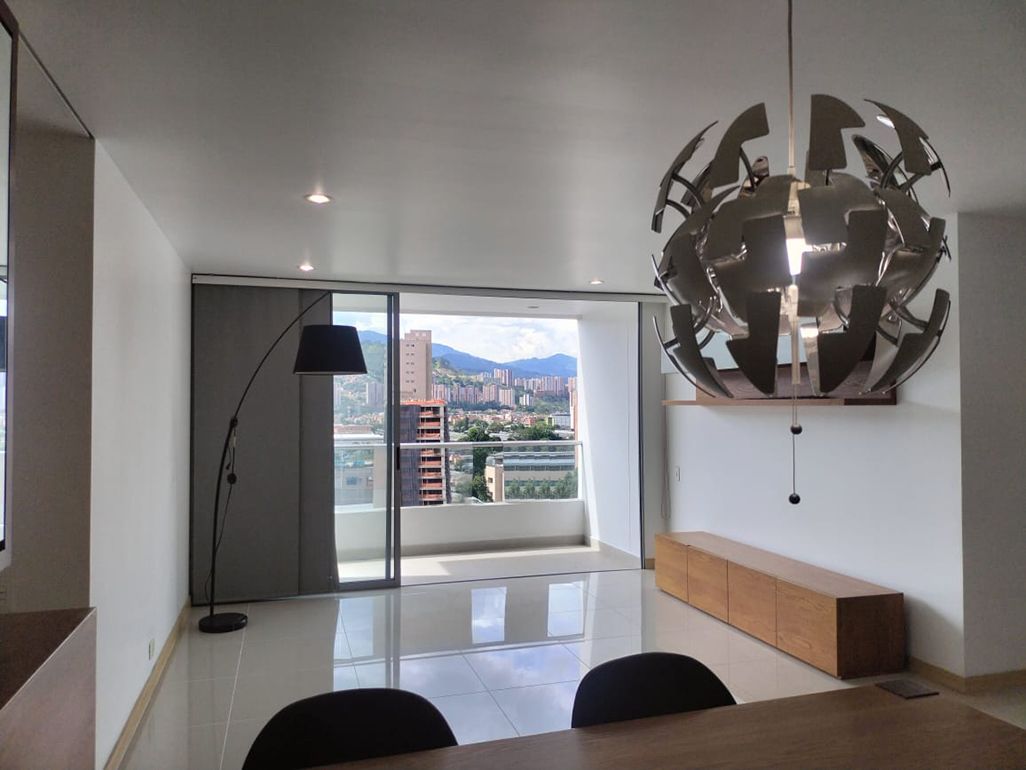 Apartamento en arriendo Antioquia Envigado Orense 115 m2 Habitaciones 3 Baños 3 Garajes 2 Precio $5650000