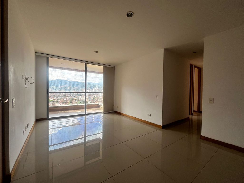 Apartamento en arriendo Antioquia Envigado San Sebastian 93 m2 Habitaciones 3 Baños 2 Garajes 1 Precio $4450000