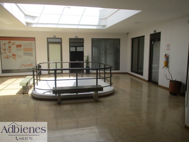 Oficina en arriendo Antioquia Medellín El Poblado 44 m2 Habitaciones 0 Baños 1 Garajes 1 Precio $2800000