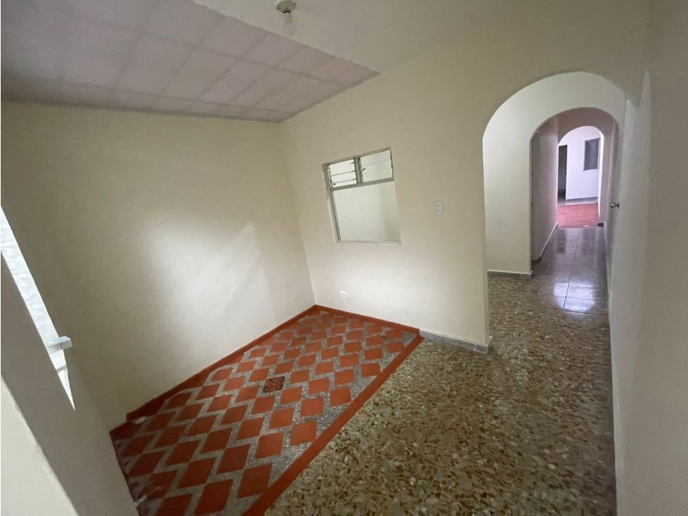 Apartamento en arriendo Antioquia Medellín Bolivariana 130 m2 Habitaciones 4 Baños 3 Garajes 0 Precio $2600000