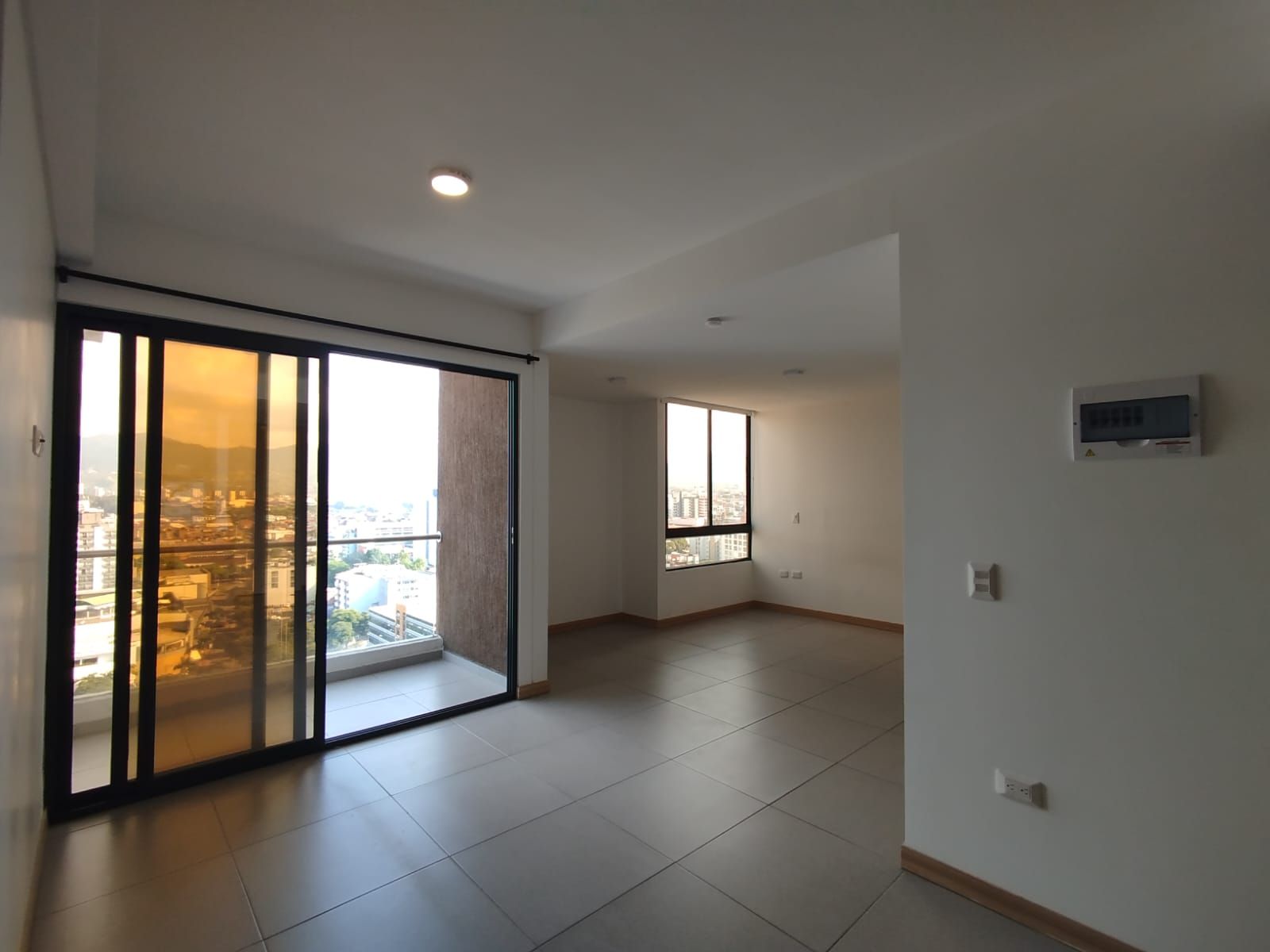 Apartamento en arriendo Risaralda Pereira San Jose Sur 52 m2 Habitaciones 1 Baños 2 Garajes 1 Precio $2400000