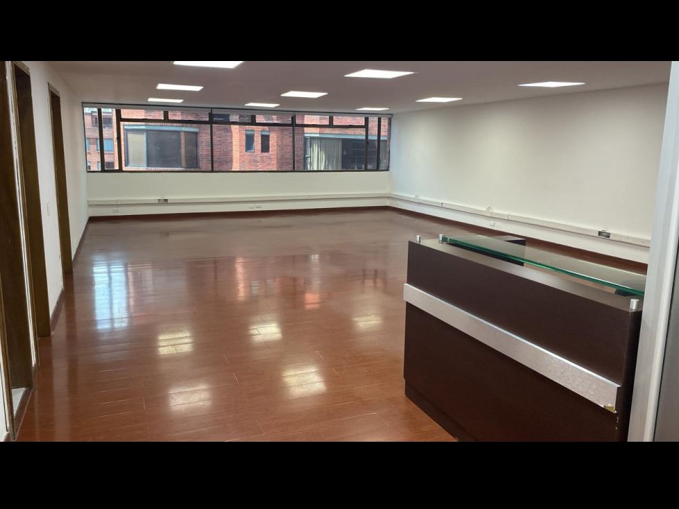 Oficina en arriendo Cundinamarca Bogotá Chicó Norte 140 m2 Habitaciones 0 Baños 3 Garajes 2 Precio $6410000