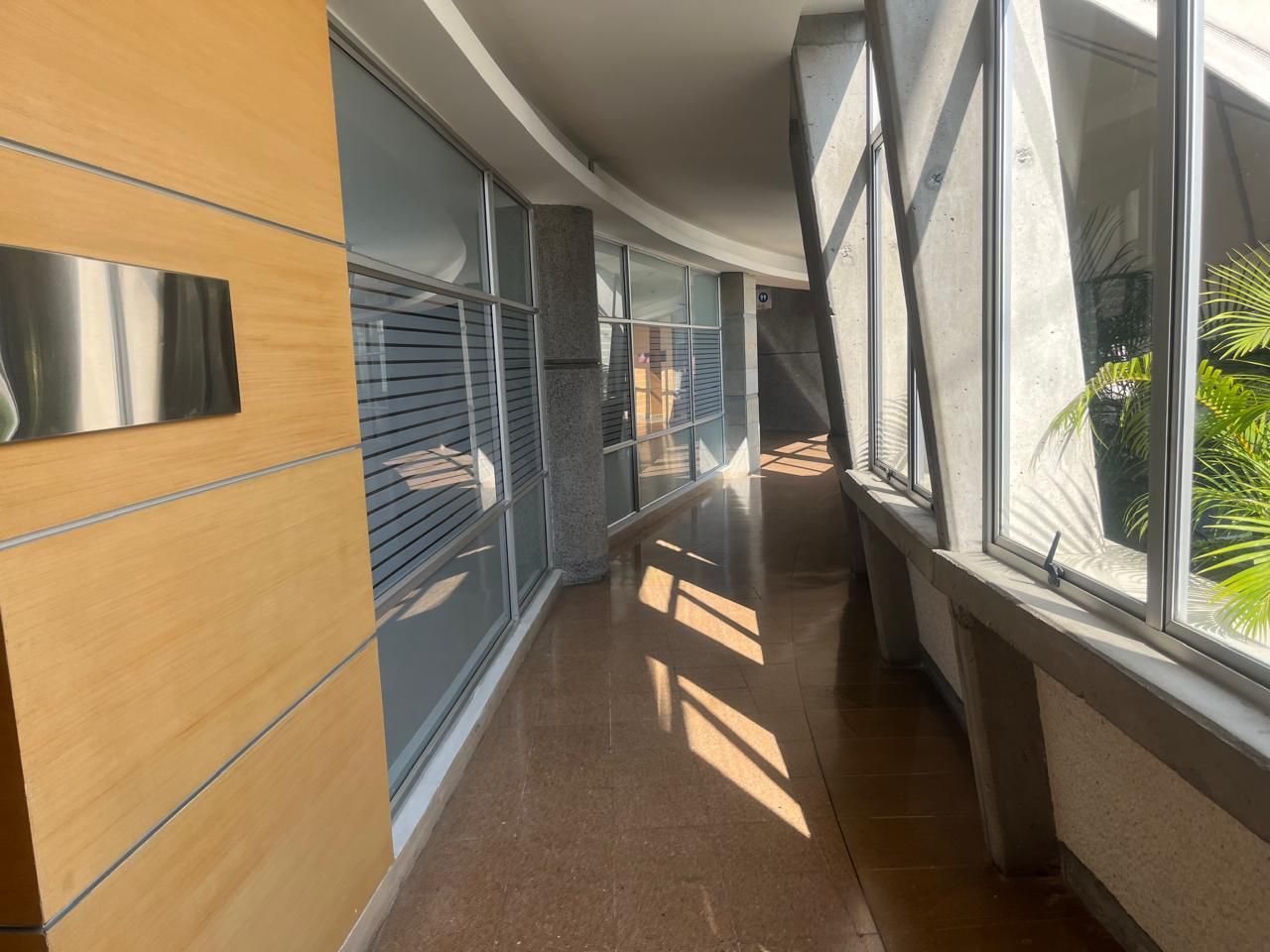 Oficina en arriendo Valle Del Cauca Cali Unicentro Cali 108 m2 Habitaciones 0 Baños 1 Garajes 1 Precio $9200000