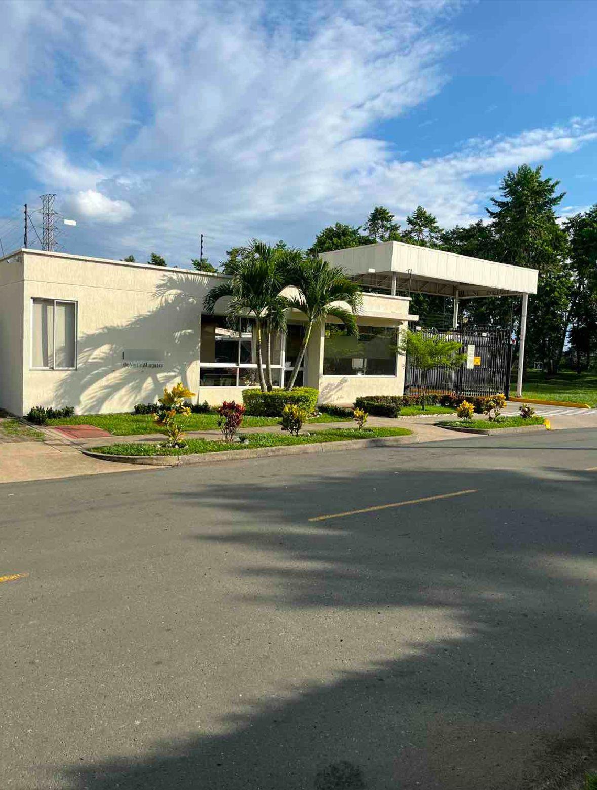 Apartamento en arriendo Valle Del Cauca Jamundí El Guabal 90 m2 Habitaciones 3 Baños 3 Garajes 2 Precio $1700000