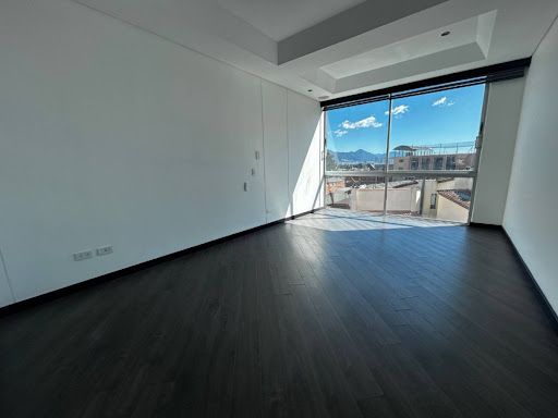 Casa en venta Cundinamarca Bogotá Niza Suba 250 m2 Habitaciones 4 Baños 5 Garajes 2 Precio $1650000000