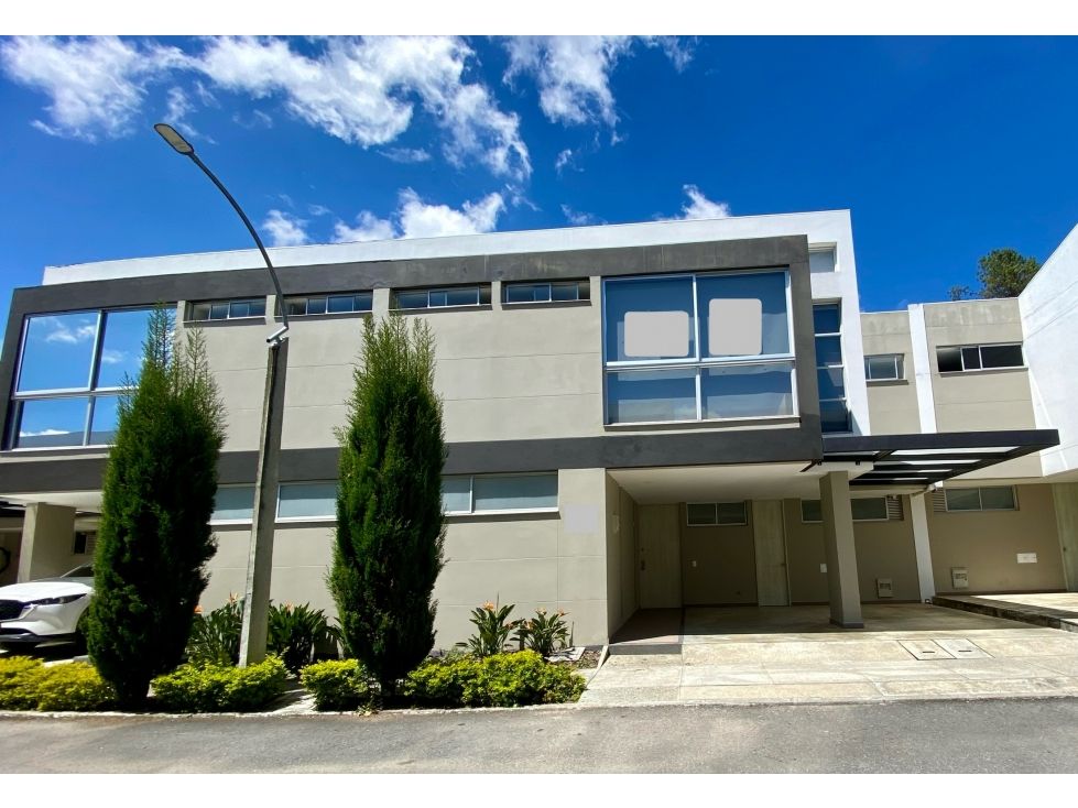 Casa en arriendo Antioquia Rionegro Gualanday 167 m2 Habitaciones 3 Baños 4 Garajes 2 Precio $6000000