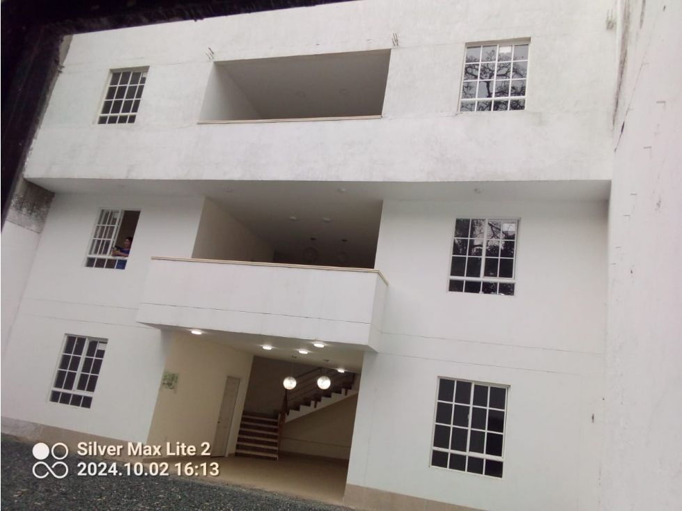 Edificio en venta Valle Del Cauca Cali Departamental 200 m2 Habitaciones 9 Baños 8 Garajes 2 Precio $1500000000