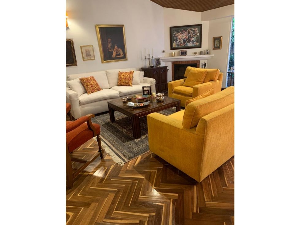 Casa en venta Cundinamarca Bogotá Lisboa 235 m2 Habitaciones 3 Baños 4 Garajes 2 Precio $1000000000