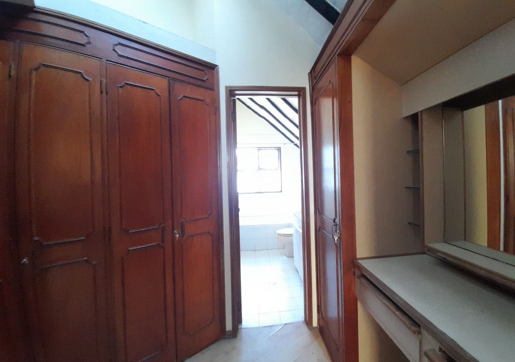 Casa en venta Cundinamarca Bogotá Santa Ana Occidental 191 m2 Habitaciones 4 Baños 4 Garajes 2 Precio $1350000000