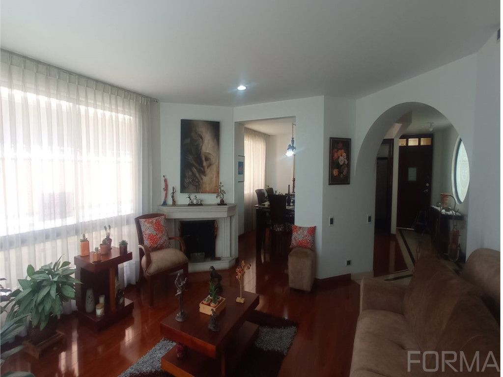 Apartamento en venta Cundinamarca Bogotá Chico 127 m2 Habitaciones 3 Baños 4 Garajes 2 Precio $720000000