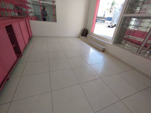 Local en arriendo Antioquia Rionegro Centro 24 m2 Habitaciones 0 Baños 0 Garajes 0 Precio $3000000