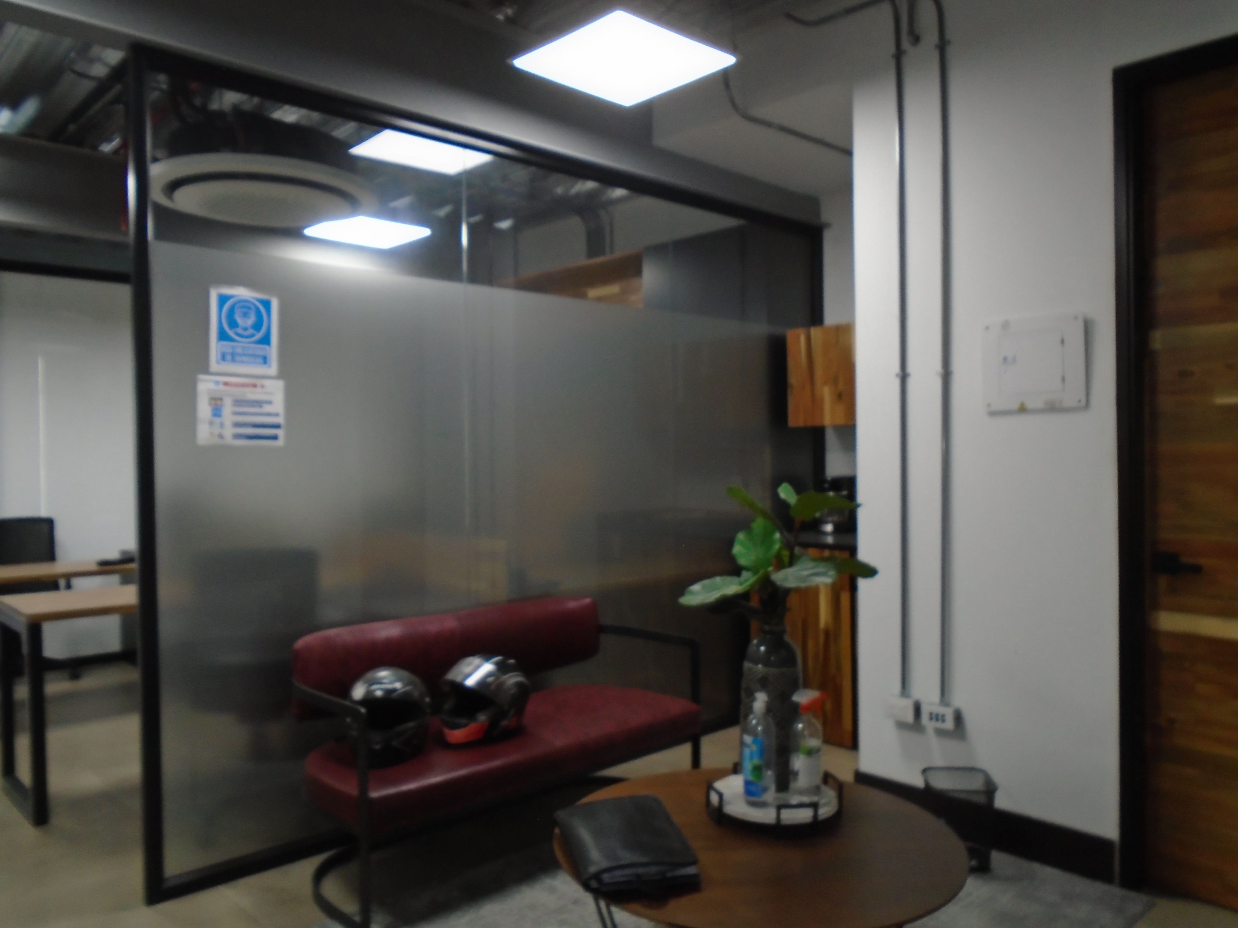 Oficina en arriendo Risaralda Pereira Pinares De San Martin 78 m2 Habitaciones 0 Baños 1 Garajes 1 Precio $5550000