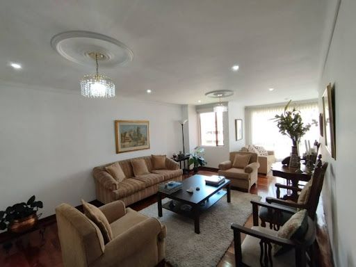 Apartamento en arriendo Antioquia Medellín Alejandria 180 m2 Habitaciones 3 Baños 4 Garajes 1 Precio $8000000