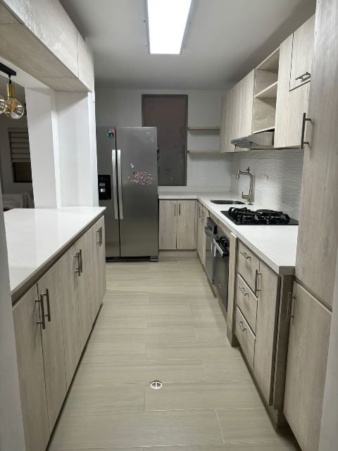 Casa en venta Antioquia Envigado La Mesa 207 m2 Habitaciones 3 Baños 2 Garajes 2 Precio $1180000000