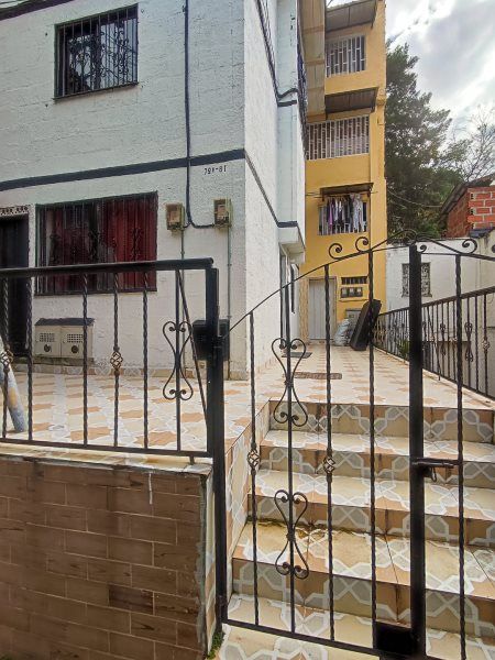 Apartaestudio en arriendo Antioquia Medellín El Rincon 12 m2 Habitaciones 1 Baños 1 Garajes 0 Precio $750000