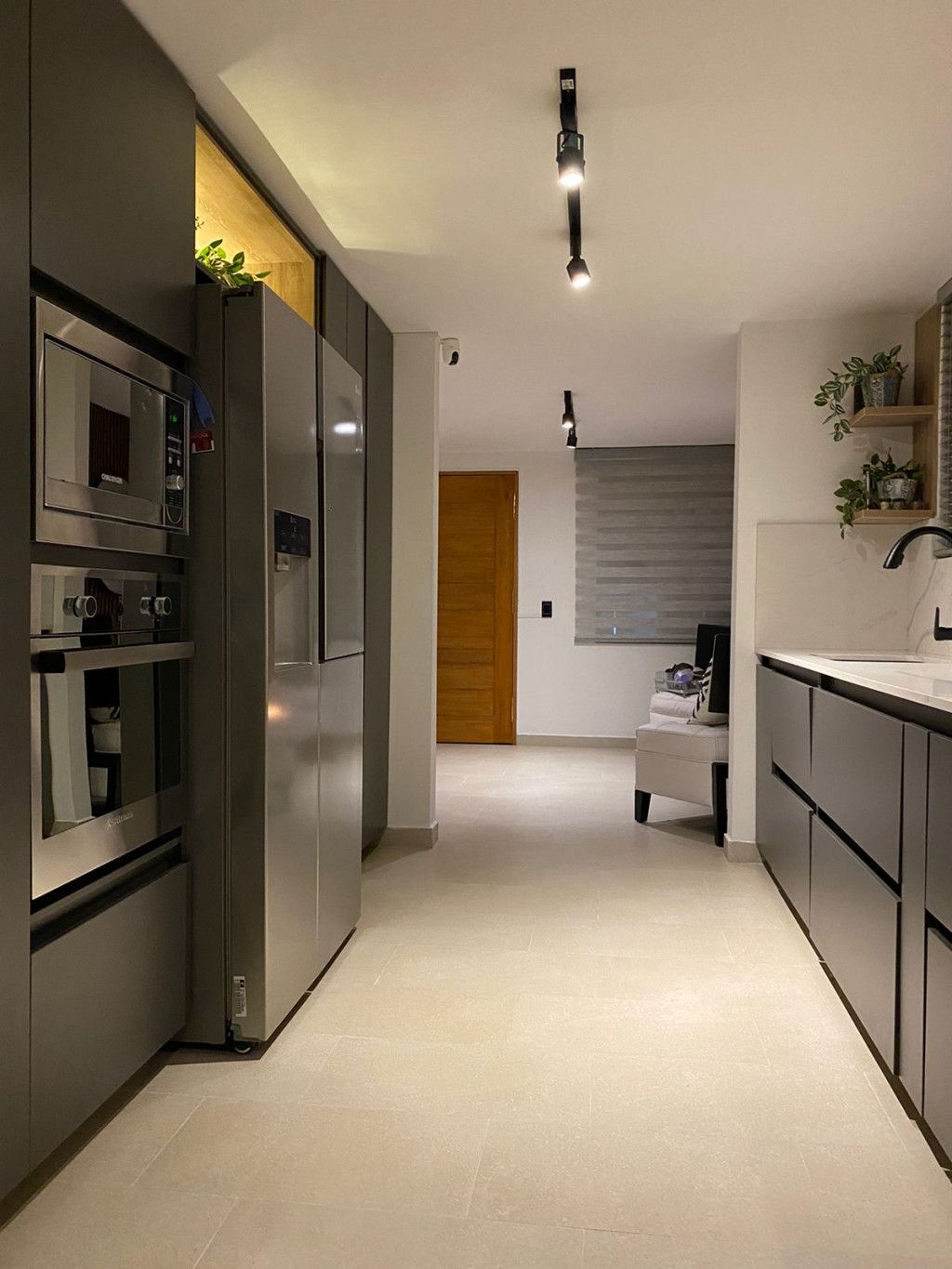 Casa en venta Antioquia Itagüí Jardines Montesacro 200 m2 Habitaciones 4 Baños 4 Garajes 1 Precio $990000000