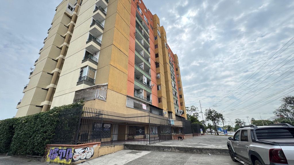 Local en venta Valle Del Cauca Cali Los Alcázares 35 m2 Habitaciones 0 Baños 1 Garajes 1 Precio $120000000