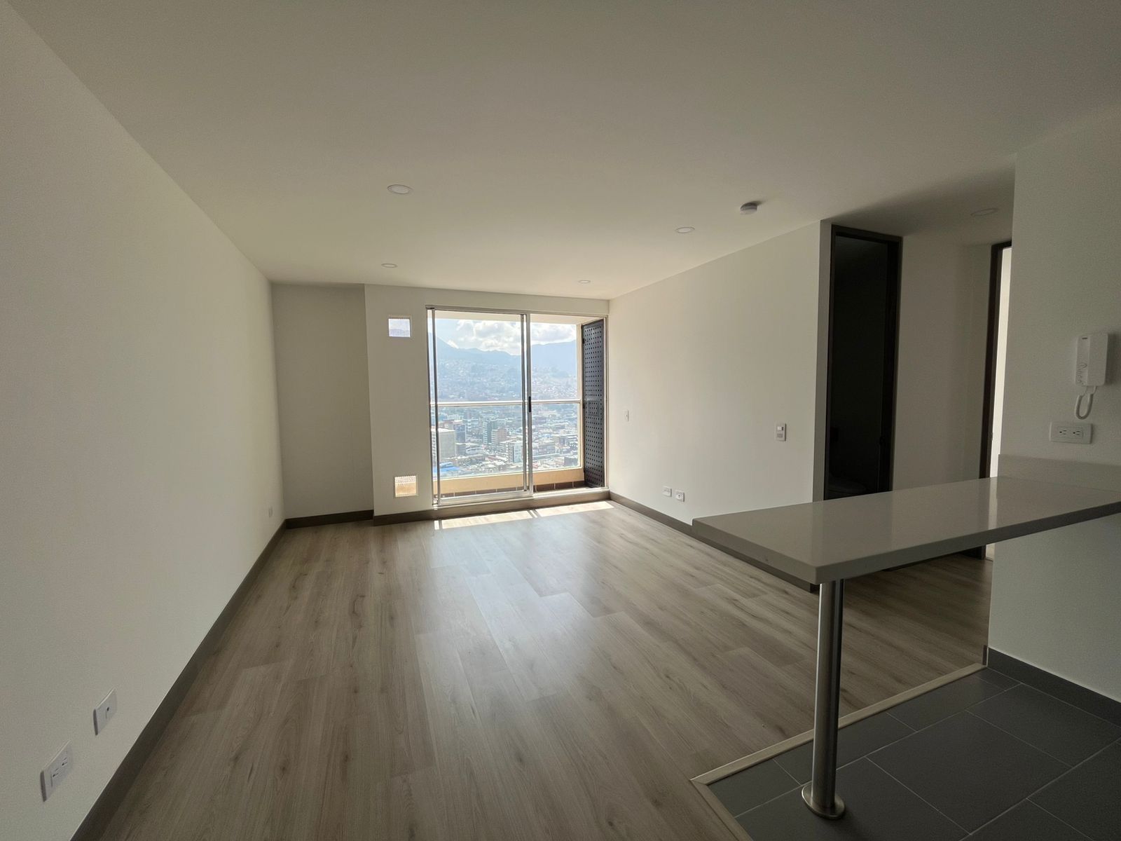 Apartamento en arriendo Cundinamarca Bogotá San Victorino 53 m2 Habitaciones 1 Baños 2 Garajes 0 Precio $2000000