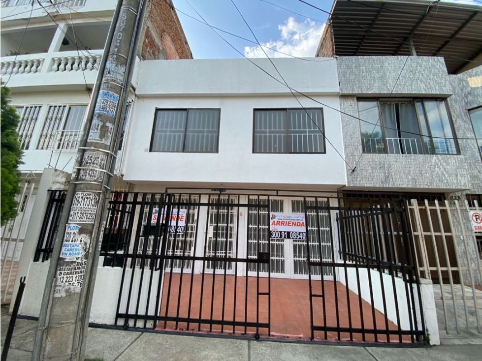 Casa en venta Valle Del Cauca Cali Cañaverales - Los Samanes 210 m2 Habitaciones 4 Baños 3 Garajes 1 Precio $580000000