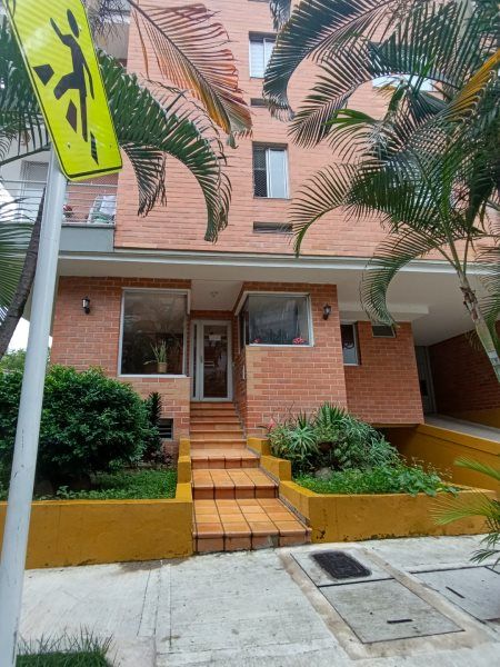 Casa en arriendo Antioquia Medellín Los Conquistadores 180 m2 Habitaciones 5 Baños 4 Garajes 0 Precio $4500000