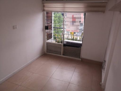 Oficina en arriendo Antioquia Medellín Rosales 45 m2 Habitaciones 0 Baños 1 Garajes 0 Precio $1900000