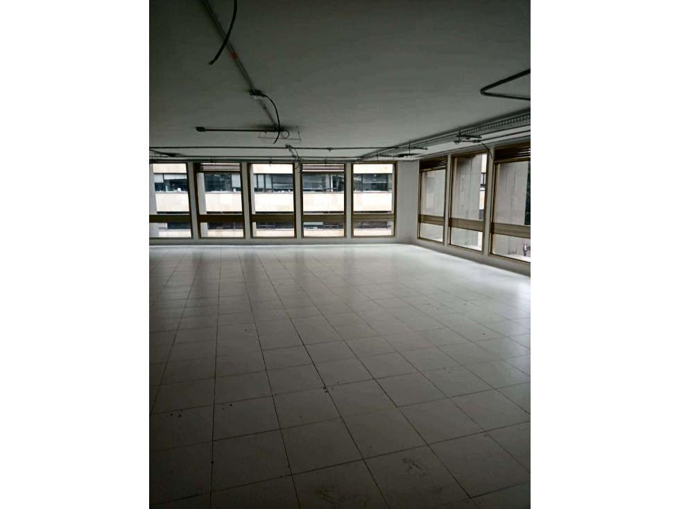 Oficina en arriendo Cundinamarca Bogotá Samper 578 m2 Habitaciones 0 Baños 2 Garajes 3 Precio $22267700