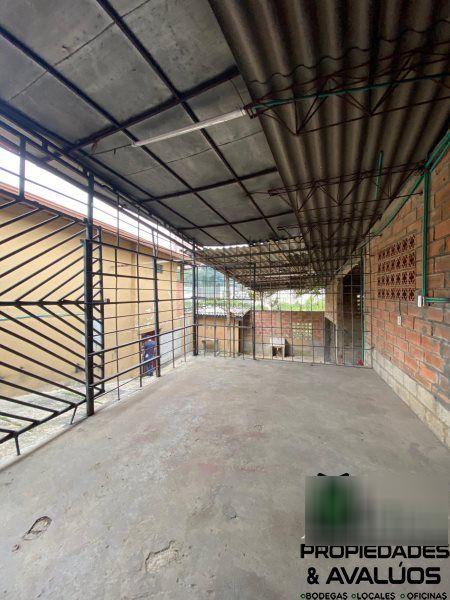 Bodega en arriendo Antioquia La Estrella La Estrella 300 m2 Habitaciones 0 Baños 2 Garajes 0 Precio $5500000