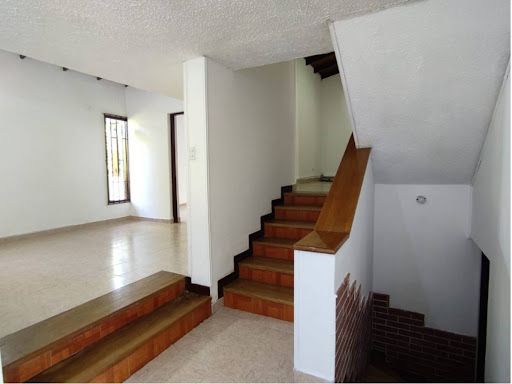 Casa en arriendo Antioquia Medellín Las Lomas No1 350 m2 Habitaciones 6 Baños 5 Garajes 2 Precio $14000000