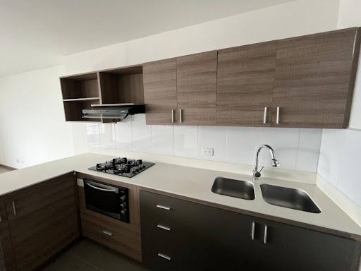 Apartamento en arriendo Antioquia Envigado Asd 88 m2 Habitaciones 2 Baños 3 Garajes 2 Precio $3700000