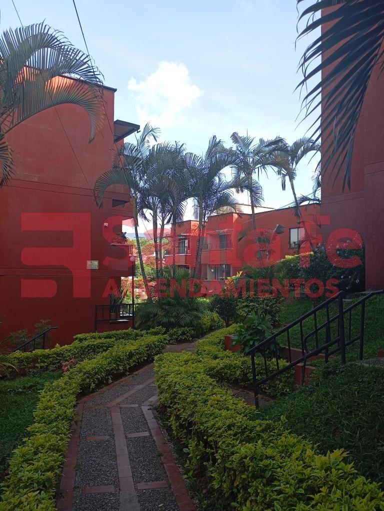 Apartamento en arriendo Antioquia Medellín Urbanizacion Nueva Andalucia 100 m2 Habitaciones 4 Baños 2 Garajes 0 Precio $2350000