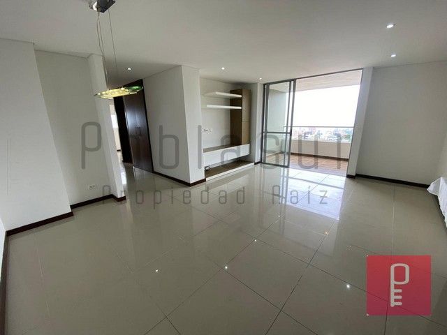 Apartamento en arriendo Antioquia Envigado El Esmeraldal 100 m2 Habitaciones 2 Baños 2 Garajes 2 Precio $4500000