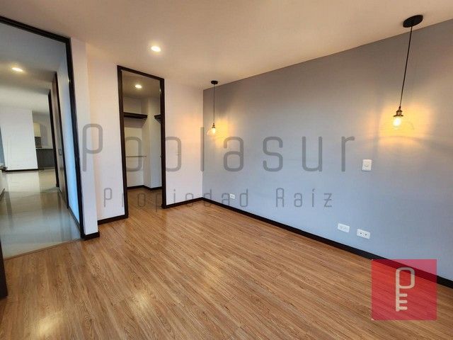 Apartamento en arriendo Antioquia Envigado El Esmeraldal 100 m2 Habitaciones 3 Baños 2 Garajes 2 Precio $5000000