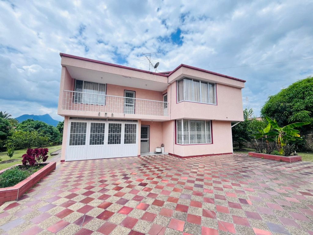 Casa Campestre en venta Cundinamarca Fusagasugá Fusagasuga 330 m2 Habitaciones 4 Baños 6 Garajes 4 Precio $980000000