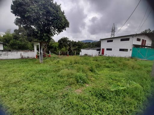 Finca en venta Risaralda Pereira El Bosque 13 45241 m2 Habitaciones 3 Baños 1 Garajes 0 Precio $1400000000
