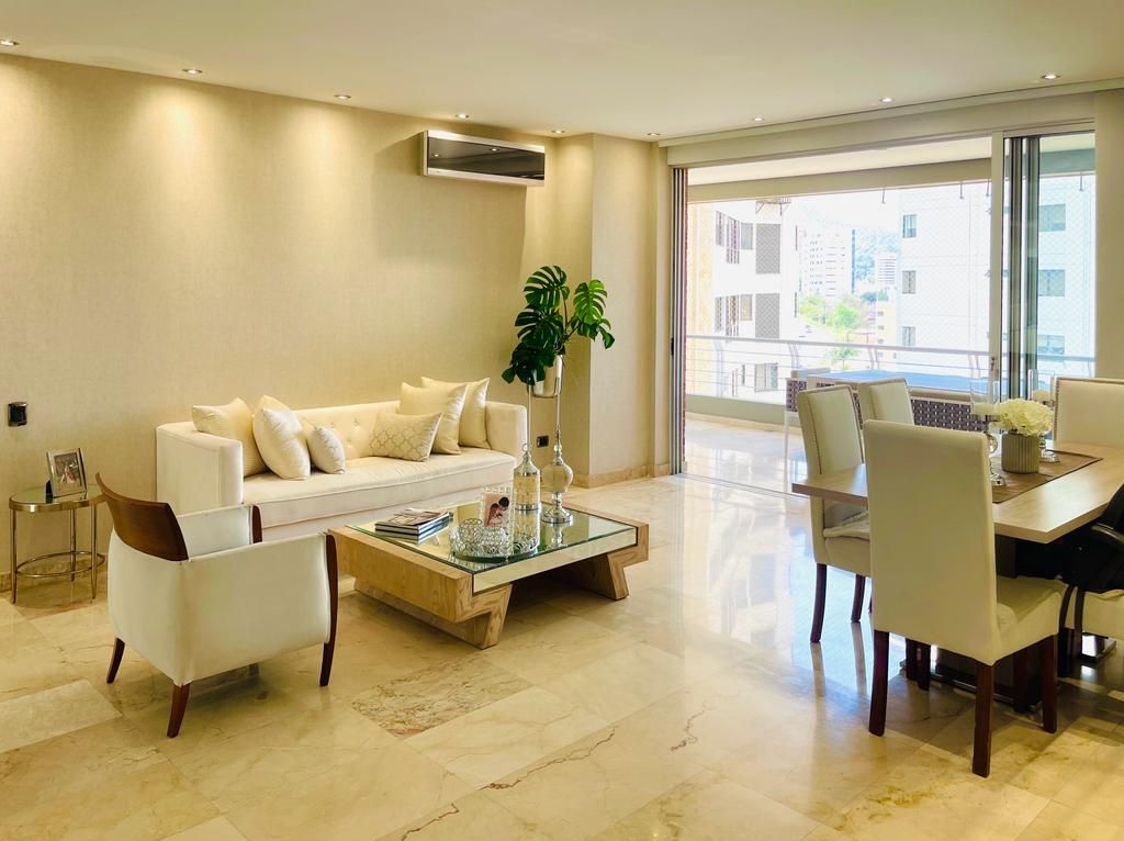 Apartamento en venta Valle Del Cauca Cali Conjunto Residencial Cerro Cristales 200 m2 Habitaciones 3 Baños 5 Garajes 2 Precio $1370000000