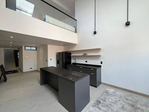 Apartamento en arriendo Antioquia Medellín Florida Nueva 190 m2 Habitaciones 2 Baños 3 Garajes 2 Precio $13000000