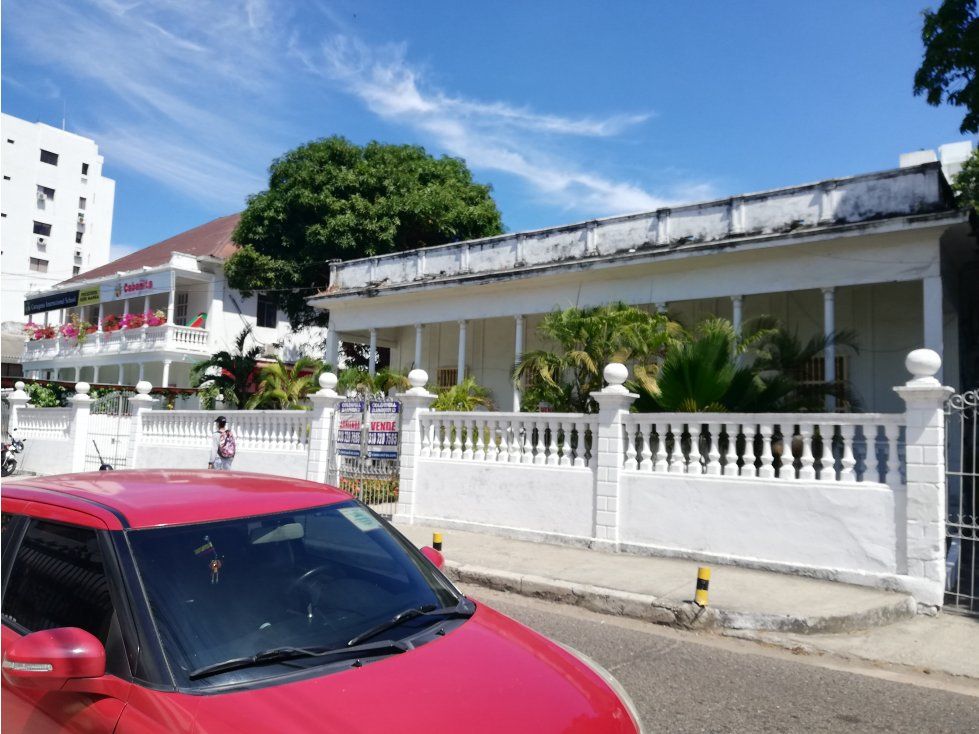 Casa en arriendo Bolívar Cartagena Manga 300 m2 Habitaciones 4 Baños 2 Garajes 1 Precio $15000000