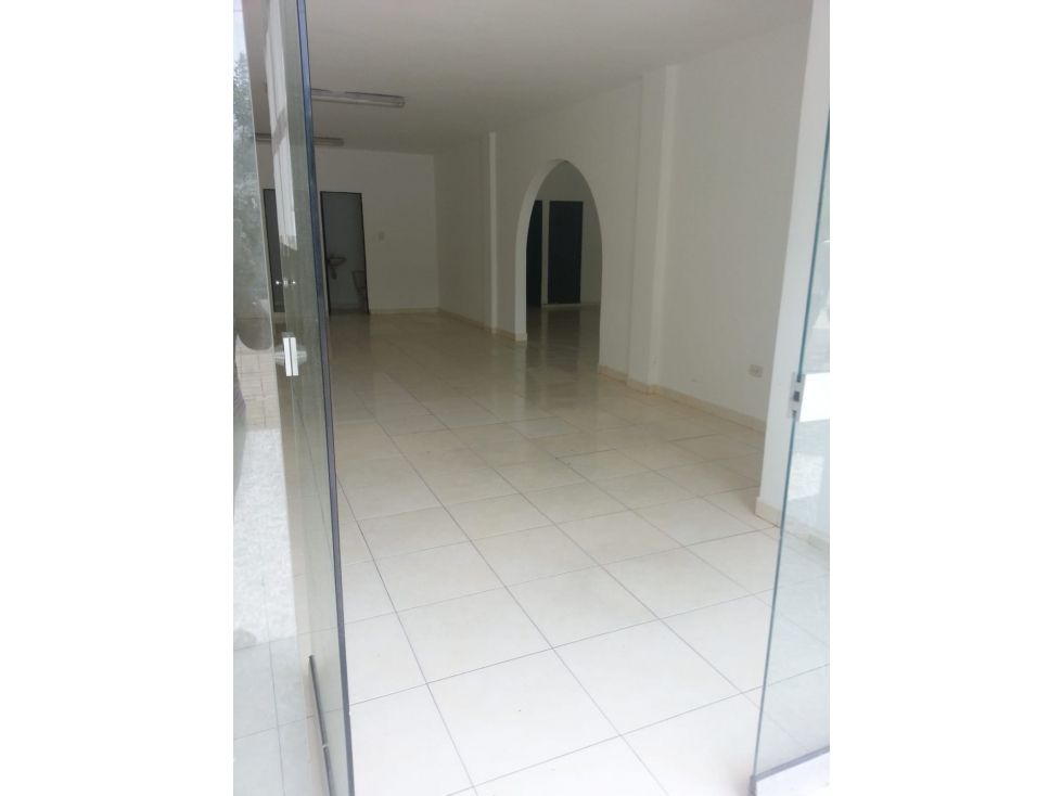 Local en venta Bolívar Cartagena Sector Sena 500 m2 Habitaciones 0 Baños 4 Garajes 2 Precio $1500000000