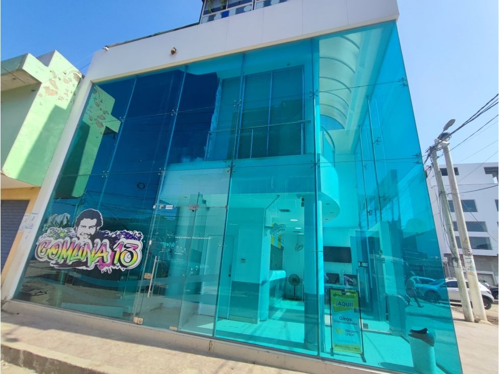 Local en venta Bolívar Cartagena Bazurto 200 m2 Habitaciones 0 Baños 3 Garajes 2 Precio $1300000000