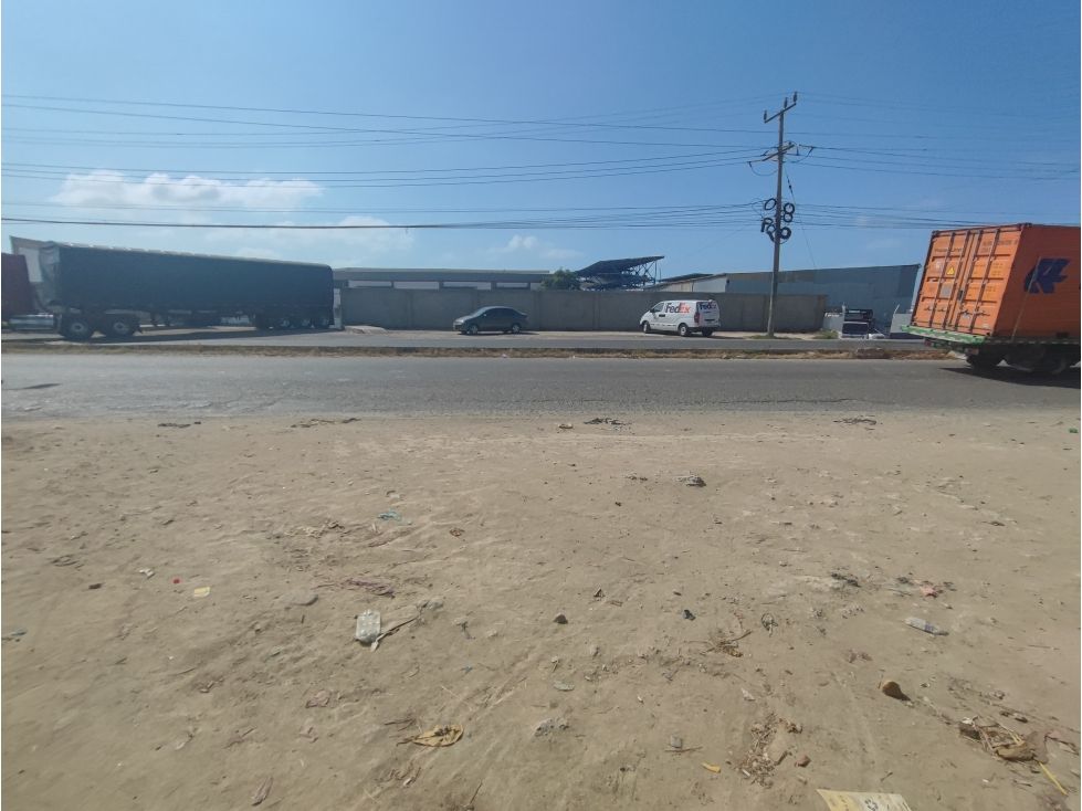 Bodega en venta Bolívar Cartagena Policarpa 2500 m2 Habitaciones 0 Baños 3 Garajes 10 Precio $2000000000