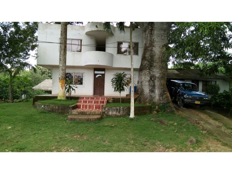 Casa en venta Bolívar Turbaco El Prado 2800 m2 Habitaciones 4 Baños 5 Garajes 3 Precio $1000000000